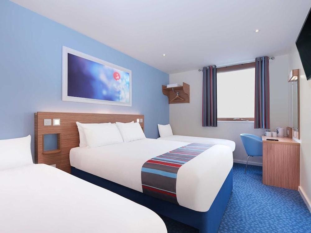 Travelodge London อีลลิง ภายนอก รูปภาพ