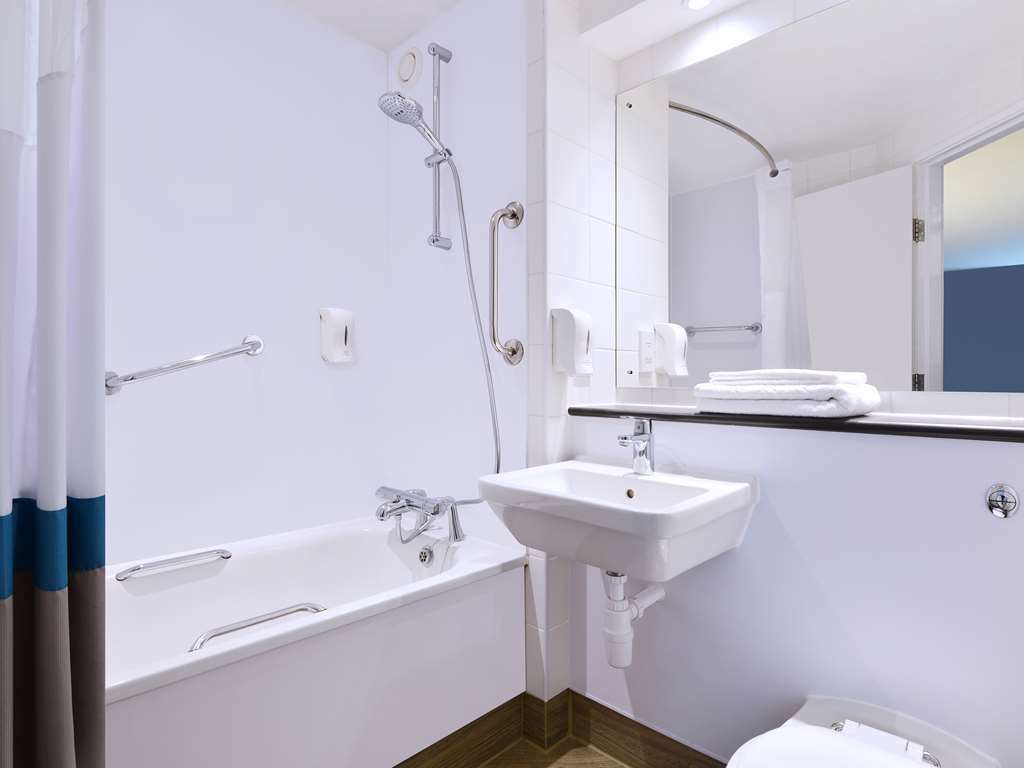 Travelodge London อีลลิง ห้อง รูปภาพ